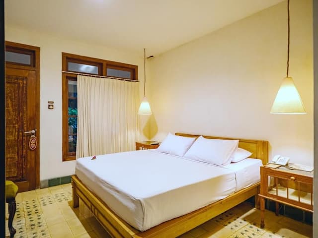 Deluxe Double or Twin Room