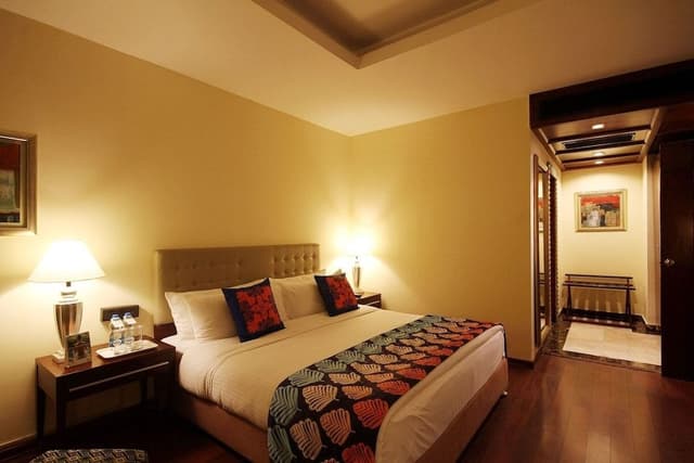 Deluxe Room, 1 Queen Bed (Deluxe Room Double)