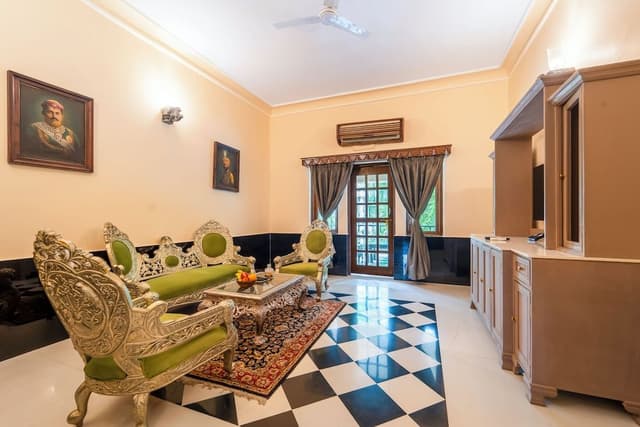 Retreat Suite