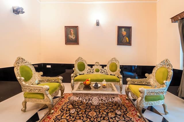 Retreat Suite