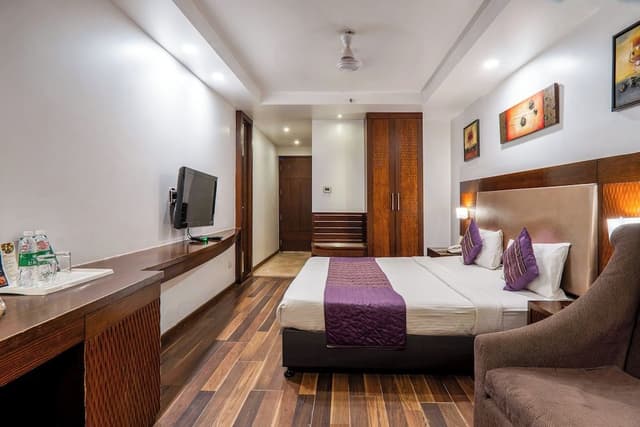 Deluxe Double or Twin Room, 1 King Bed