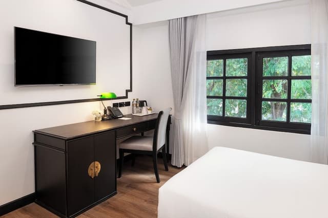 Deluxe Room (Double or Twin)