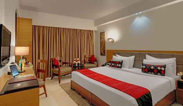 Deluxe Room, 1 King Bed
