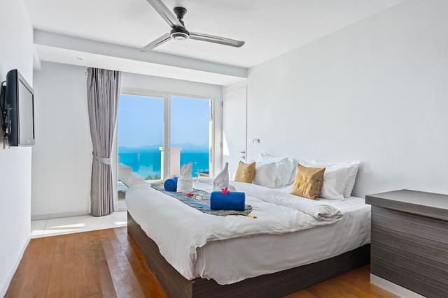Penthouse Sea View Private Plunge Pool
