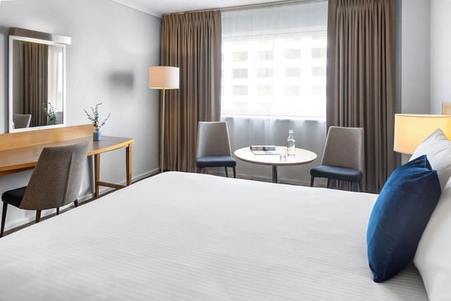 Classic Room, 1 King Bed