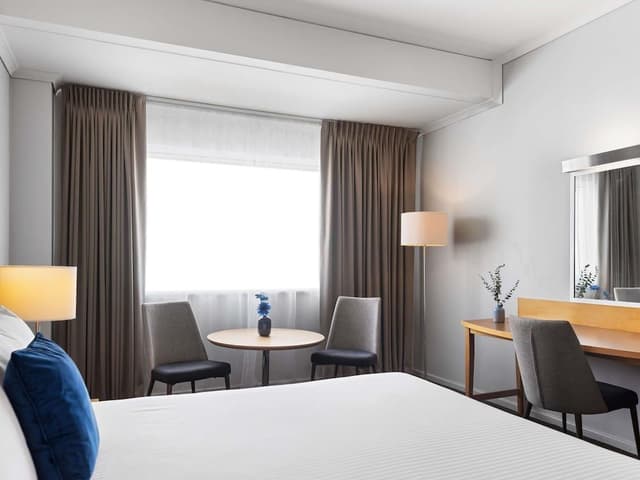 Classic Room, 1 King Bed