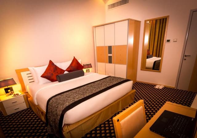 One-Bedroom Suite