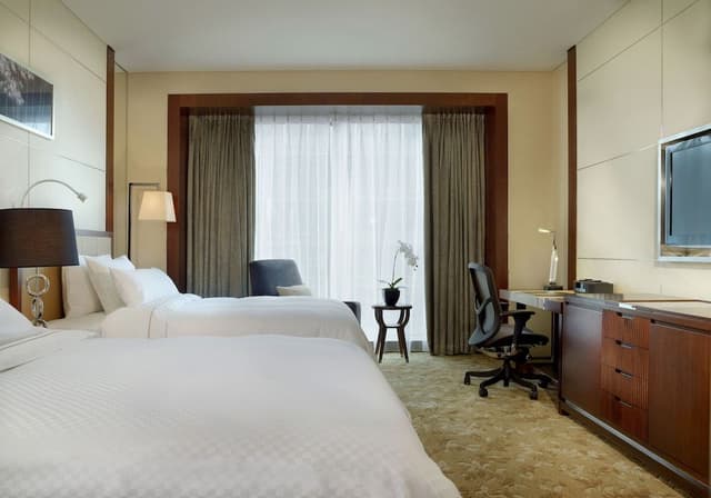 Club Room, 2 Double Beds, City View