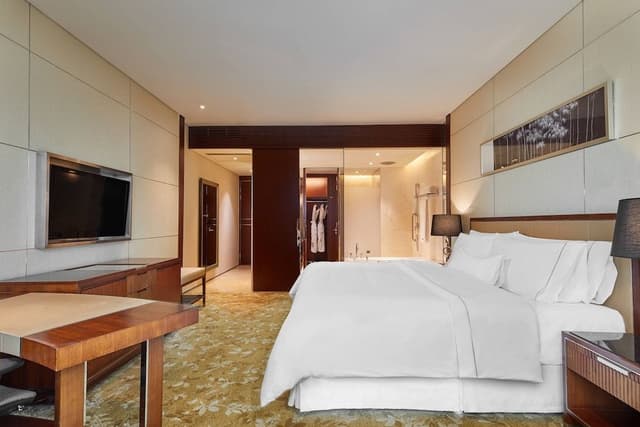 Westin, Room, 1 King Bed, City View