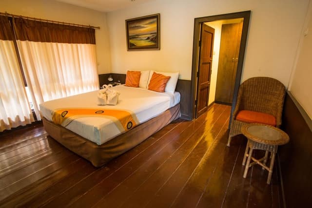 Cottage Double Bed