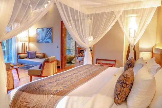 Riverview Pool Suite