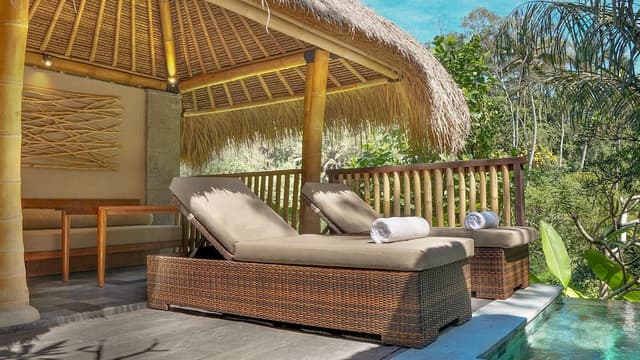Riverview Pool Suite
