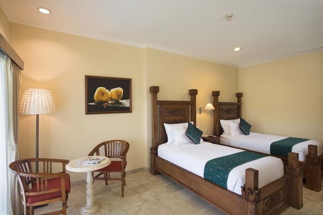 Deluxe Twin Room, Pool View