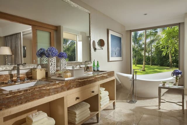 Luxury Suite, Garden View (Earl Garden Suite)