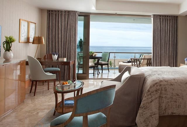 Junior Suite, Oceanfront (Baron Ocean Suite)