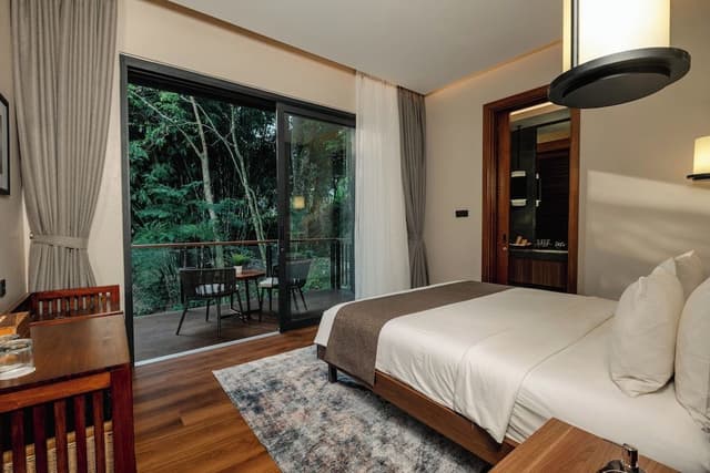 5 Bedrooms Kalyana Residence
