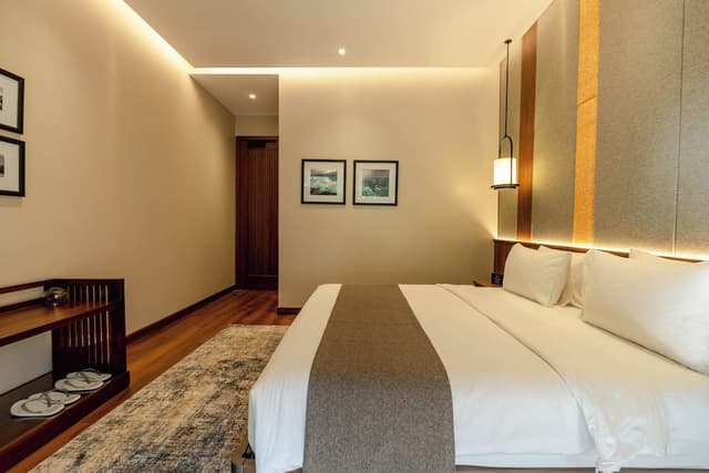 5 Bedrooms Kalyana Residence