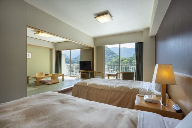 [Main Building] Japanese Western Style Room, Non-Smoking