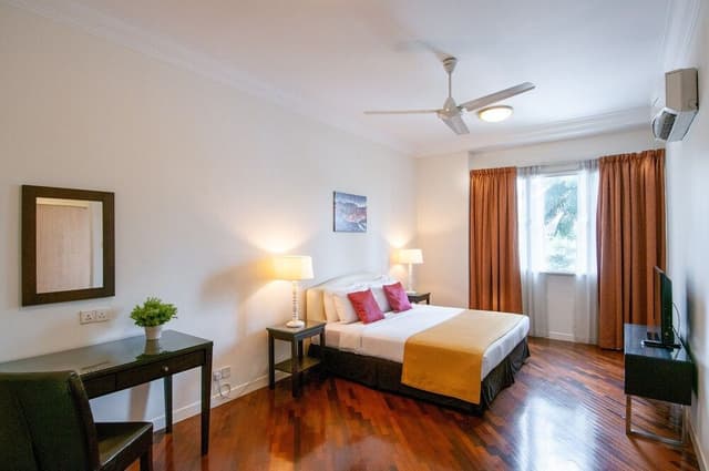 Suite, 3 Bedrooms