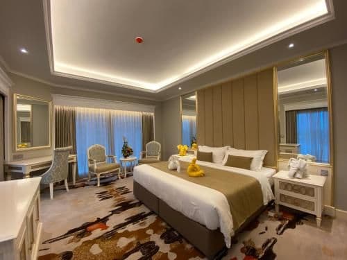 Club Deluxe King Room