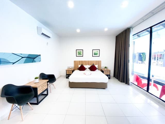 Executive Suite