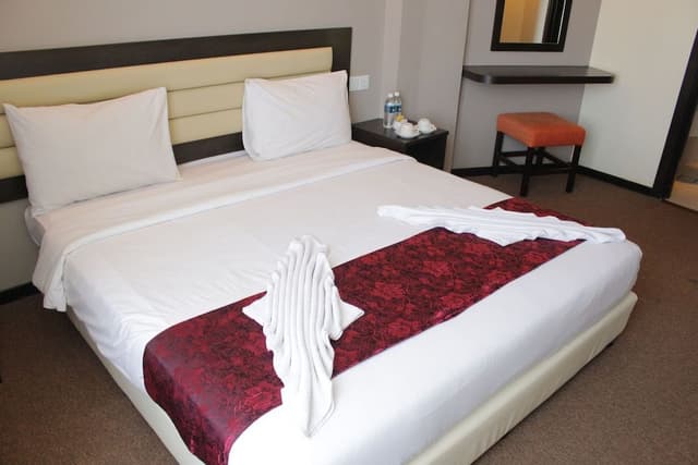 Deluxe Room, Partial Sea View (Super King)