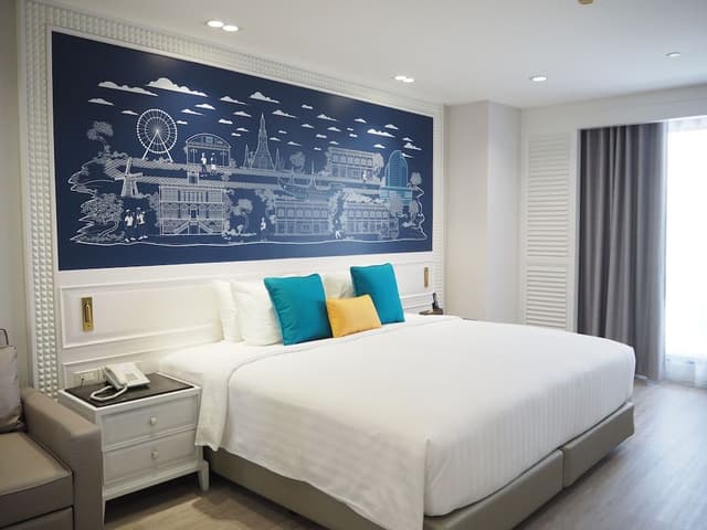 Deluxe Suite