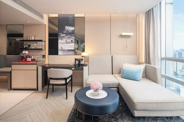 Pathumwan Terrace Suite