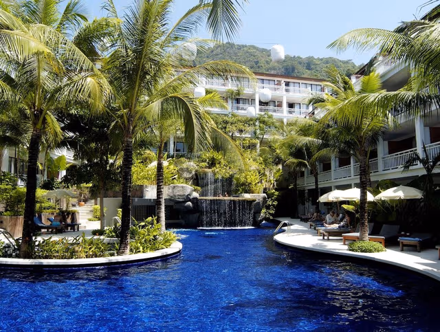 Junior Suite with Pool View