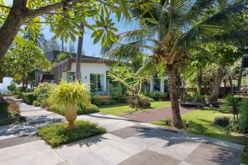 Deluxe Cabana Garden View