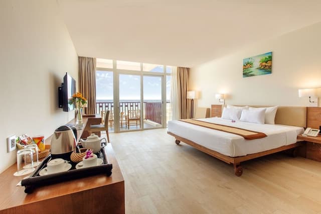 Premium Deluxe Double Room with Balcony - Ocean View
