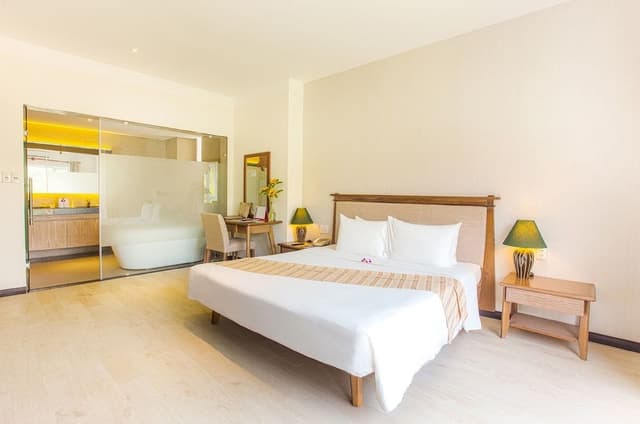 Family Double Room, Garden View