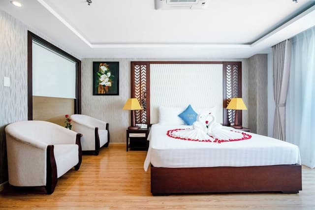 Suite Double City View