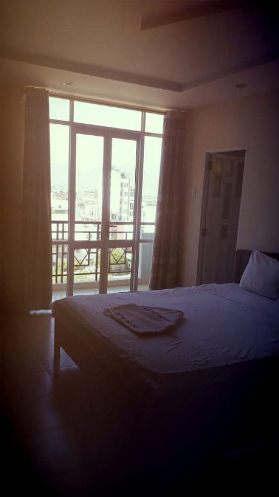 Family Room, City View