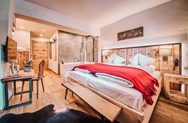 Standard Room Pine