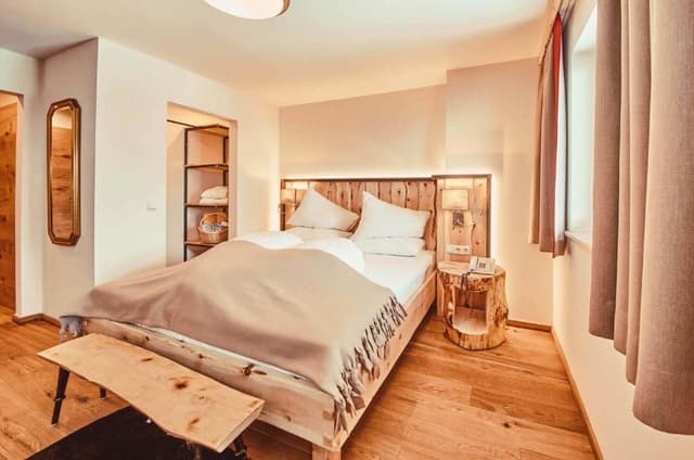 Standard Room Pine