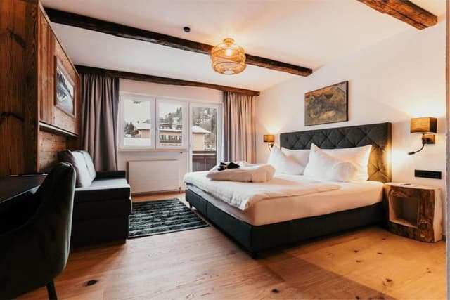 Deluxe Family Room