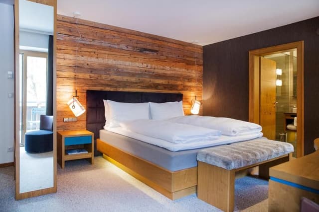 Double Room L