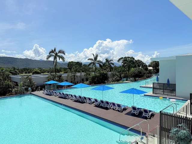 3 Bedroom Sunset Pool View