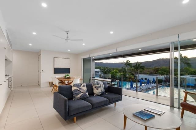 3 Bedroom Sunset Pool View