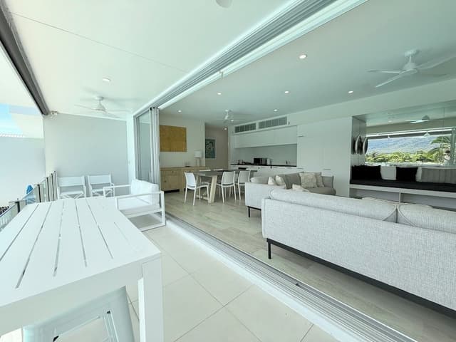 3 Bedroom Sunset Pool View