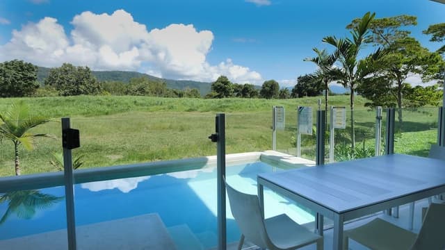 2 Bedroom Pool Access - Lap Pool