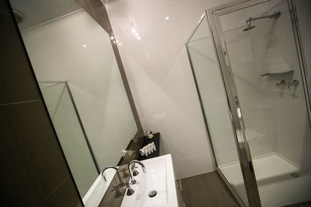 One Bedroom Apartment