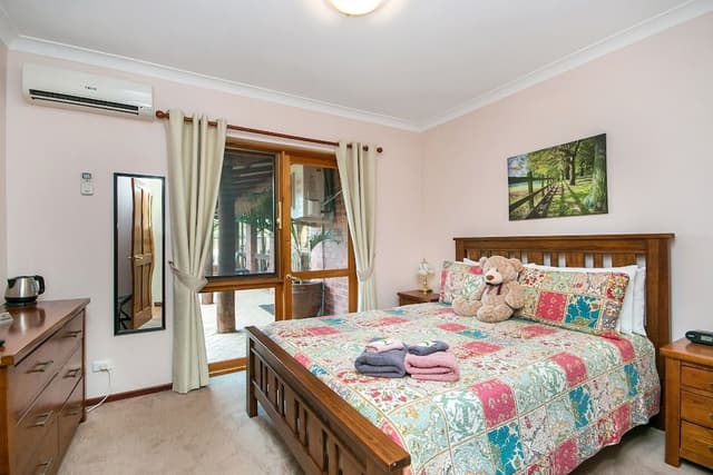 Family Suite, 1 Queen Bed with Sofa bed, Private Bathroom, Poolside