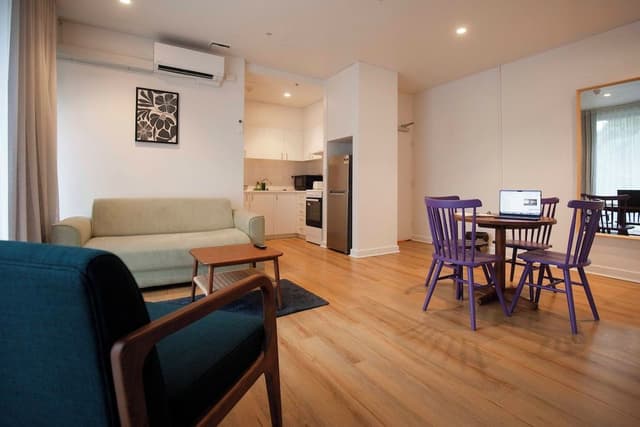 Queen Apartment Suite with Patio
