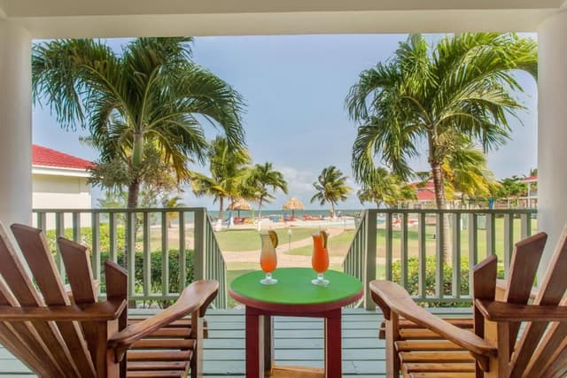 Three-Bedroom Beachview