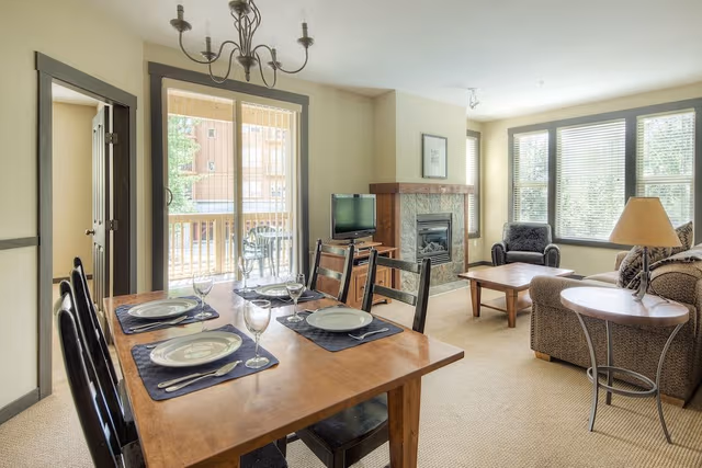 Premium Condo, 2 Bedrooms, Kitchen
