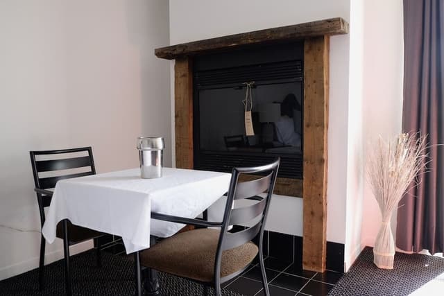 Superior King Room with Fireplace