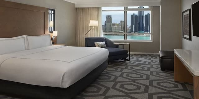 FORUM TOWER , DELUXE SUITE KING , RIVERVIEW
