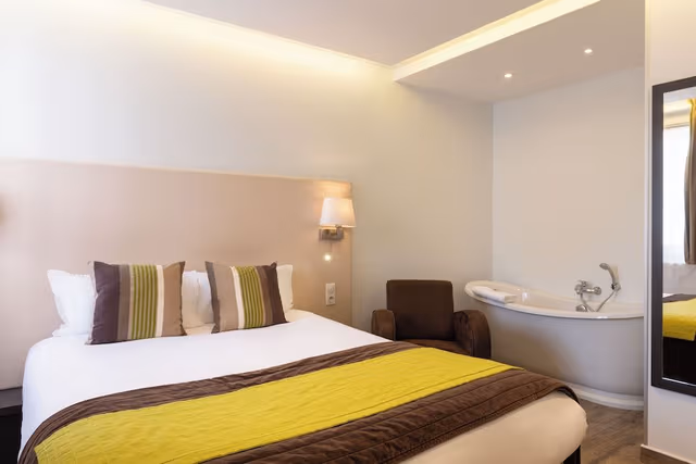 Superior Room, City View